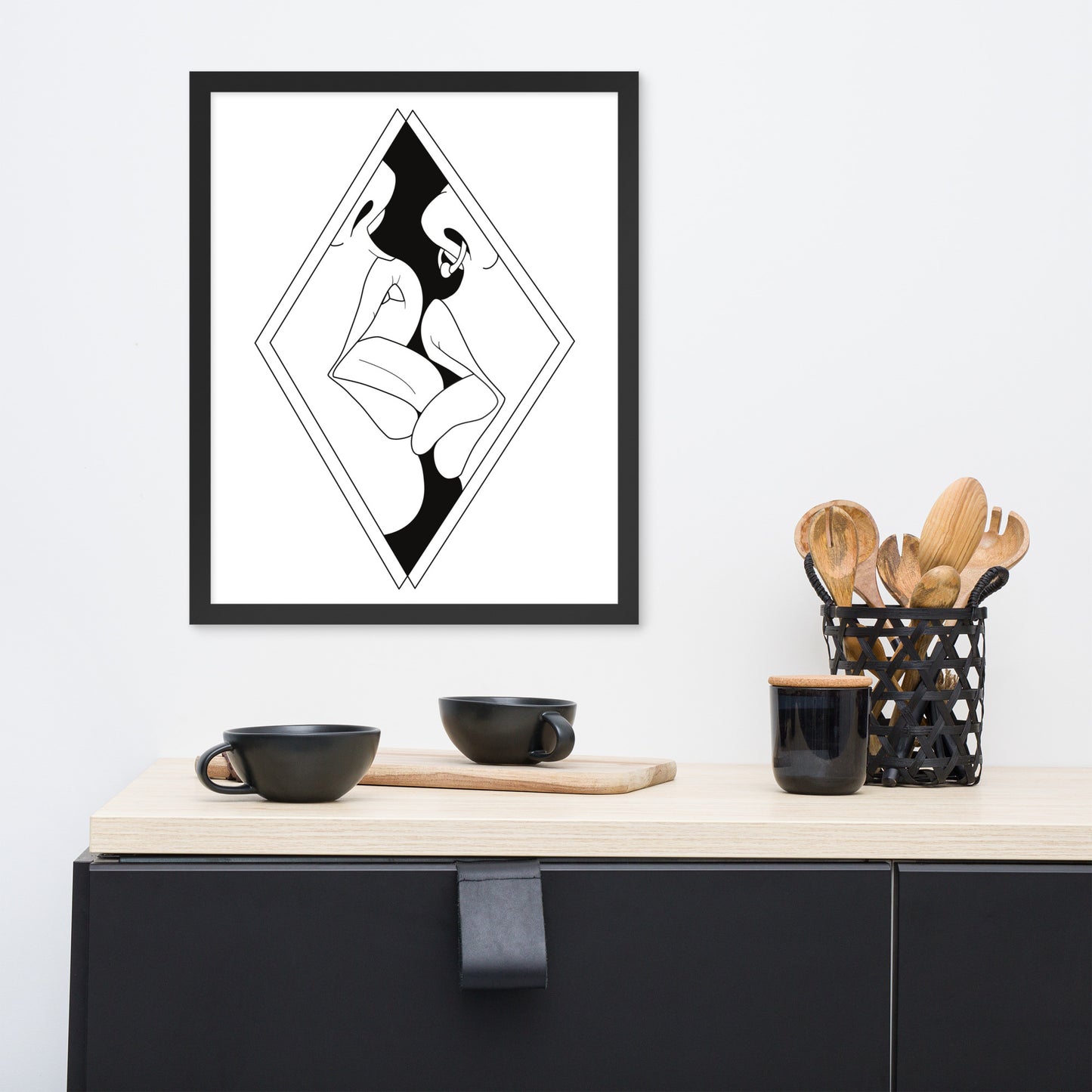 Framed Kiss wall art - Monochrome