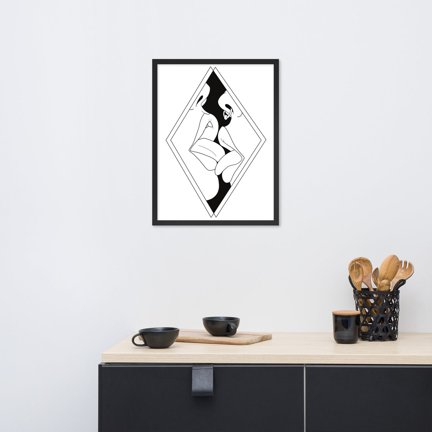 Framed Kiss wall art - Monochrome